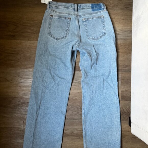 Abercrombie Low-Rise Baggy Jeans - Light Wash - Picture 7 of 7